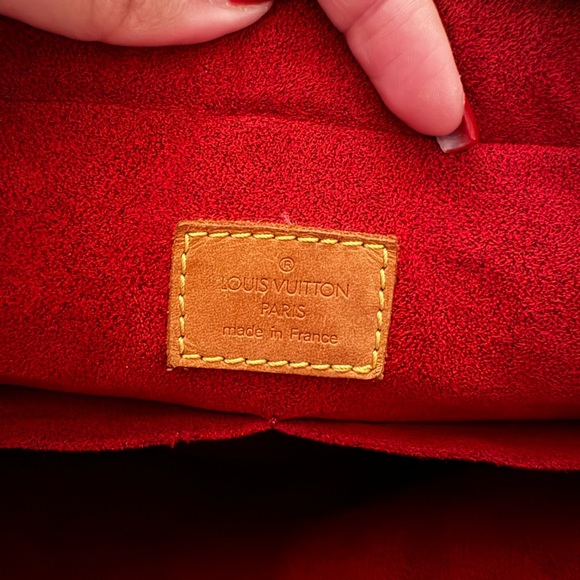 - Louis Vuitton Multipli Cite - Picture 10 of 13